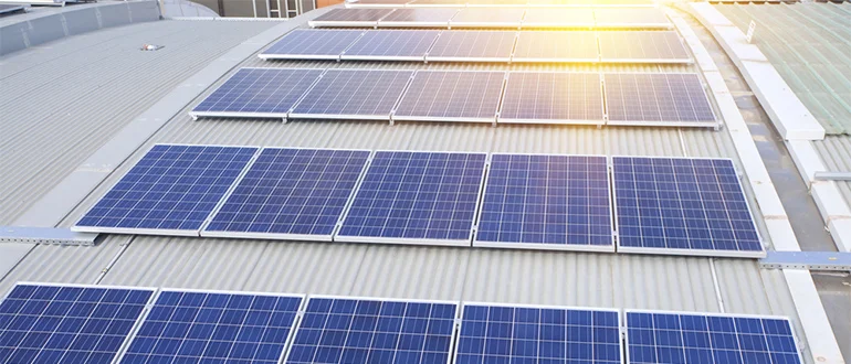 How much energy can commercial solar panels generate?