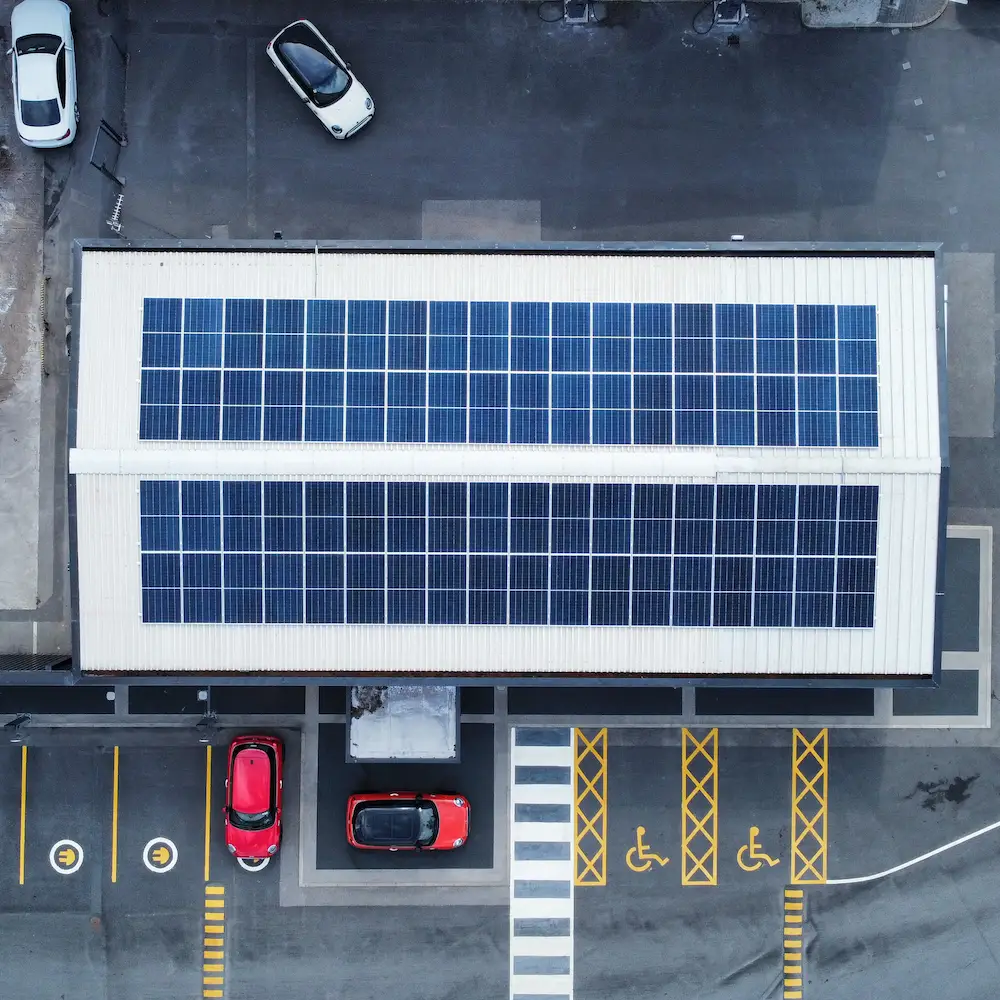 Low Carbon Energy Commercial Roof solar power system car showroom